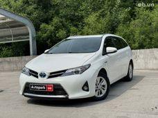 Купити Toyota Auris гібрид бу в Києві - купити на Автобазарі