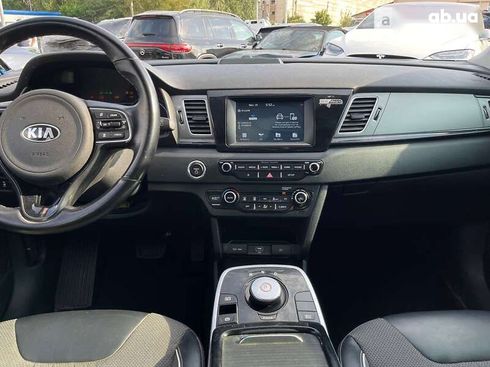 Kia Niro 2019 - фото 11