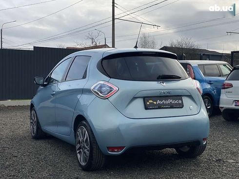 Renault Zoe 2015 - фото 24