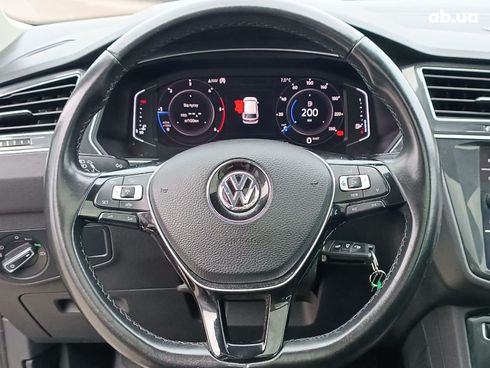 Volkswagen Tiguan 2019 черный - фото 22