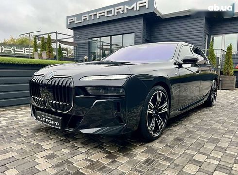 BMW i7 2023 - фото 3