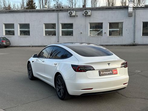 Tesla Model 3 2021 белый - фото 7