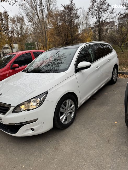 Peugeot 308 2015 белый - фото 7