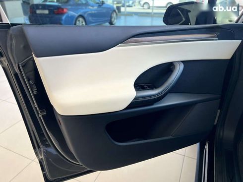 Tesla Model X 2022 - фото 10