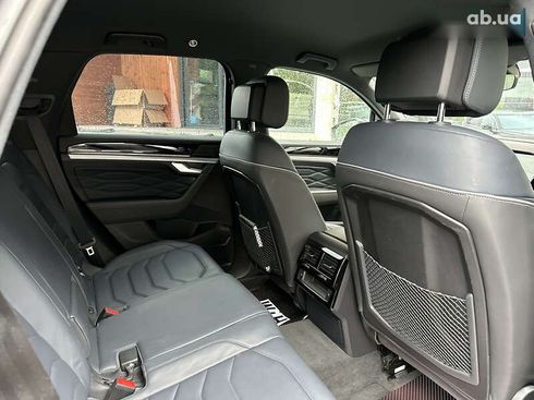 Volkswagen Touareg 2021 - фото 19