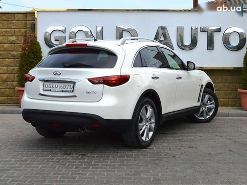 Infiniti QX70 2013 - фото 13