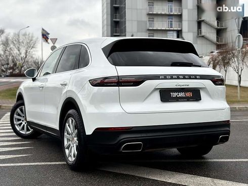 Porsche Cayenne 2017 - фото 9