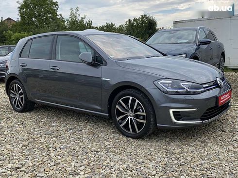 Volkswagen e-Golf 2020 - фото 27