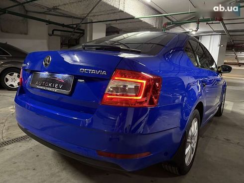 Skoda Octavia 2018 - фото 12