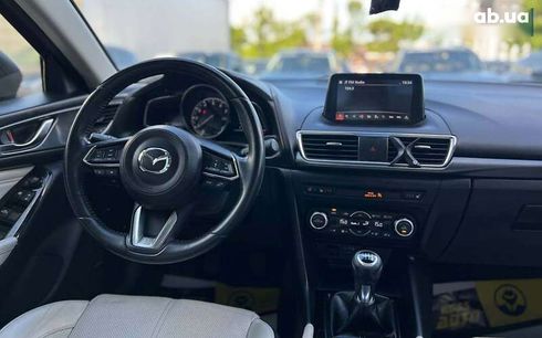 Mazda 3 2017 - фото 17