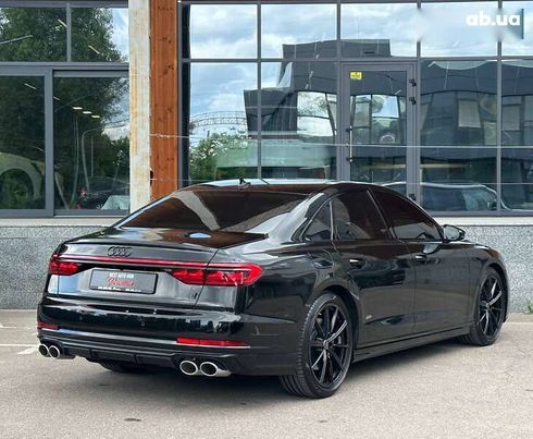 Audi S8 2025 - фото 9