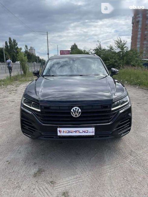 Volkswagen Touareg 2019 - фото 2