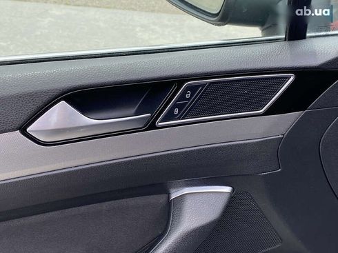 Volkswagen Passat 2017 - фото 20