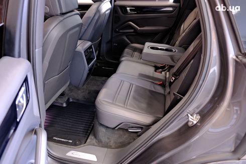 Porsche Cayenne 2020 - фото 8