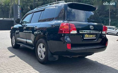 Toyota Land Cruiser 2012 - фото 3
