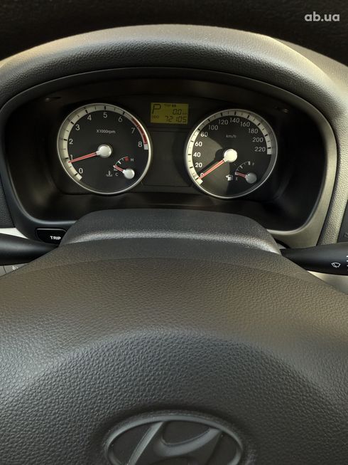 Hyundai Accent 2008 серебристый - фото 8