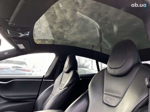 Tesla Model S 2017 - фото 30