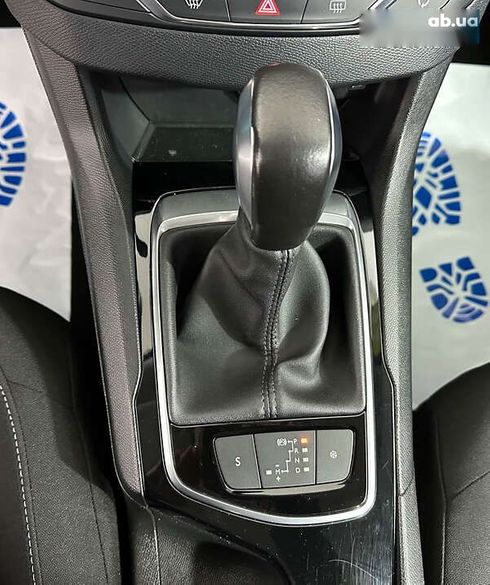 Peugeot 308 2018 - фото 18