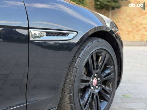 Jaguar XF 2017 - фото 15
