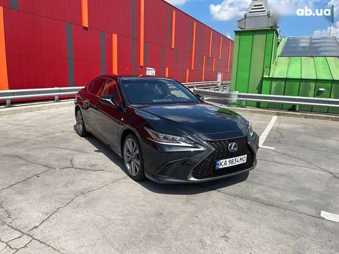 Lexus ES 2019 - фото 3