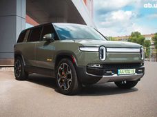 Продажа б/у Rivian R1S 2023 года - купить на Автобазаре