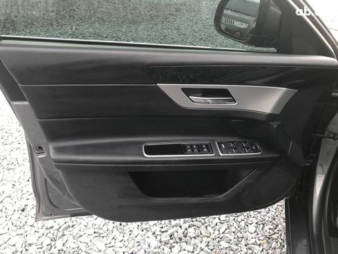 Jaguar XF 2016 серый - фото 23