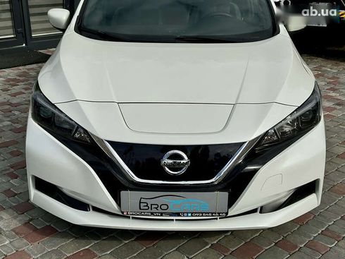 Nissan Leaf 2019 - фото 12