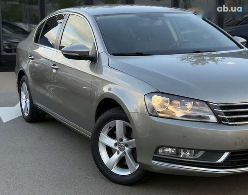 Volkswagen Passat 2013 - фото 2