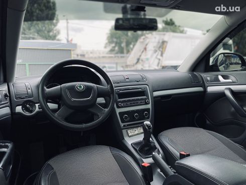 Skoda Octavia 2012 черный - фото 16