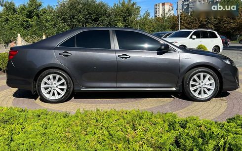 Toyota Camry 2013 - фото 8