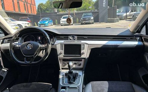 Volkswagen Passat 2016 - фото 11