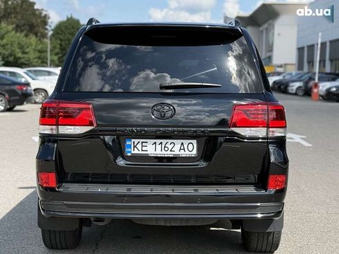 Toyota Land Cruiser 2020 - фото 11