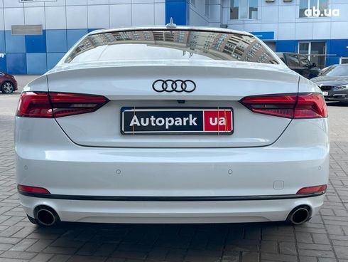 Audi A5 2017 белый - фото 9