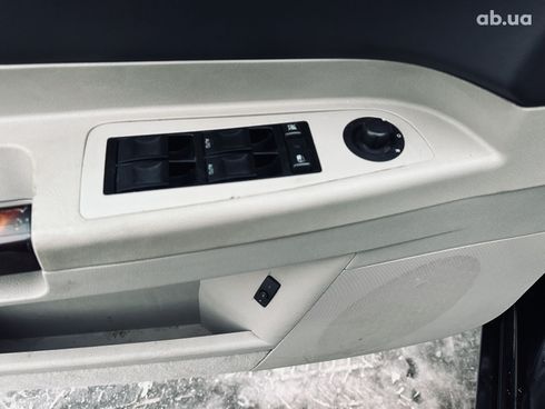 Chrysler 300C 2005 черный - фото 13