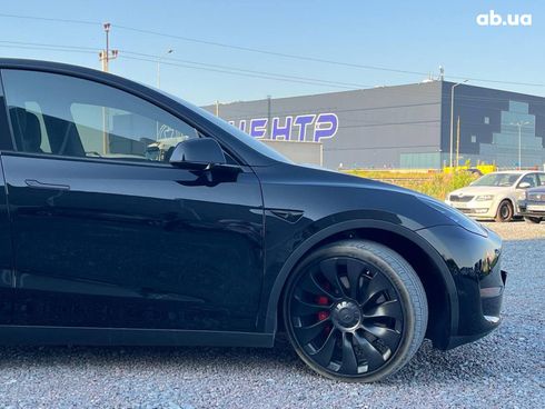 Tesla Model Y 2022 черный - фото 4