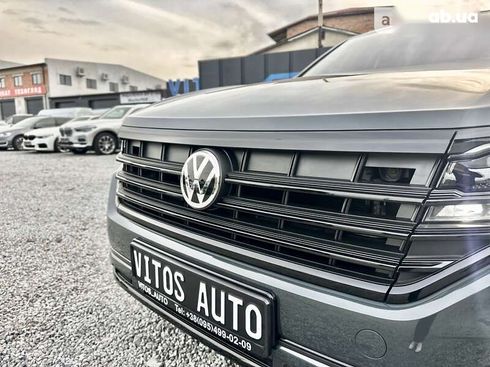 Volkswagen Touareg 2019 - фото 17