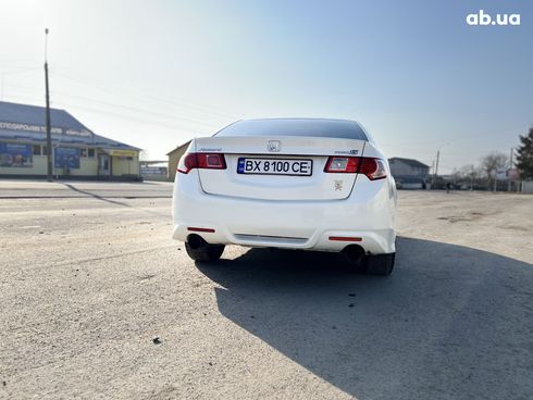 Honda Accord 2008 белый - фото 9