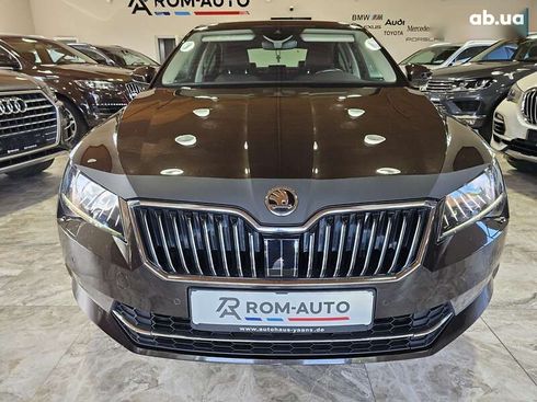 Skoda Superb 2016 - фото 18