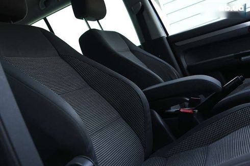 Volkswagen Touran 2004 - фото 29