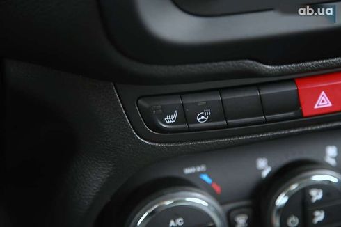 Jeep Renegade 2016 - фото 18