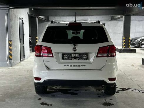 Fiat Freemont 2012 - фото 5