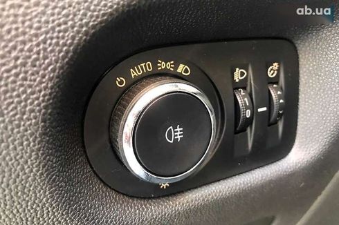 Opel Corsa 2010 - фото 18