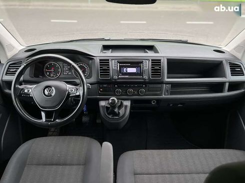 Volkswagen Caravelle 2016 - фото 12