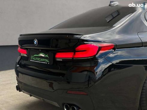 BMW 5 серия 2018 - фото 16