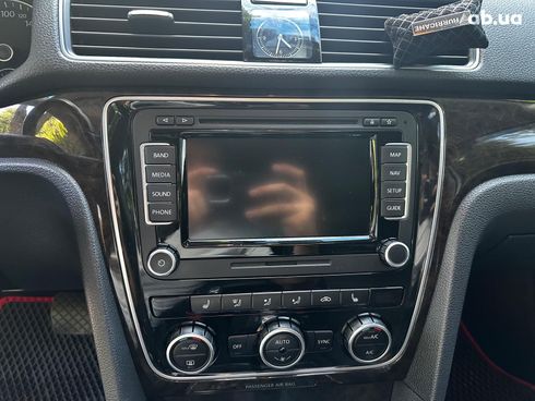 Volkswagen Passat 2014 белый - фото 18