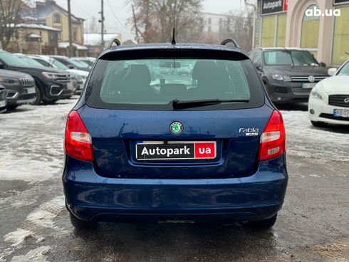 Skoda Fabia 2009 синий - фото 7