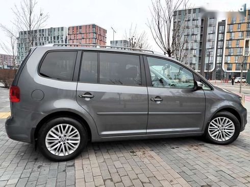 Volkswagen Touran 2015 - фото 21