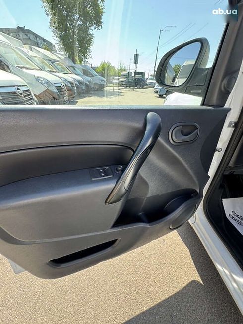 Renault Kangoo 2021 - фото 23