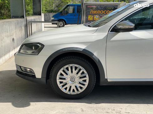 Volkswagen passat alltrack 2013 белый - фото 10