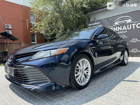 Toyota Camry 2018 - фото 8